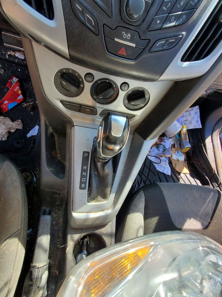 Engine ECM Electronic Control Module Gasoline VIN 2 Fits 12-13 FOCUS 1266044