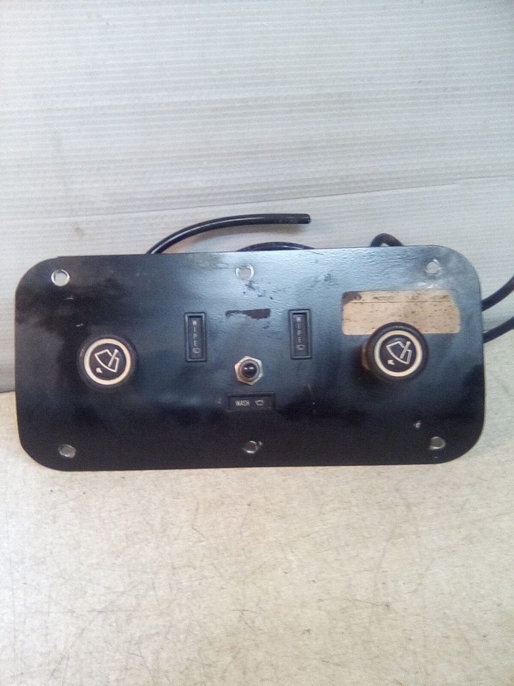 1987 International 9300 Wiper Control Dash Panel