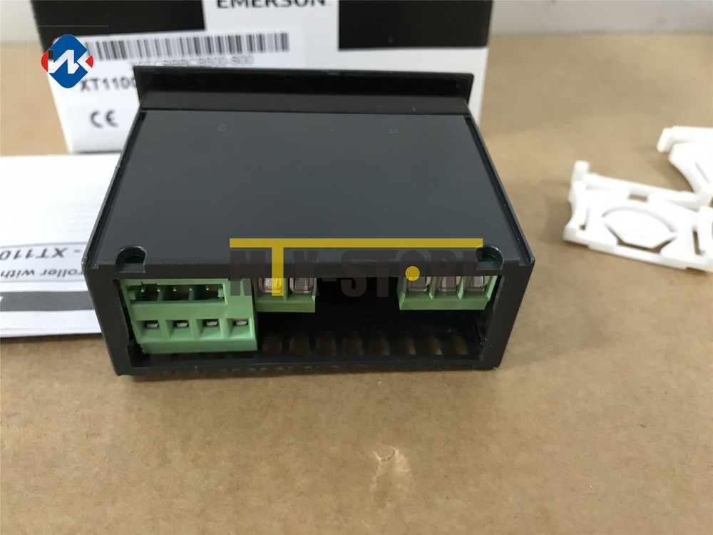 1pcs New For DIXELL Temperature Controller XT110C-5C1TU XT110C 5C1TU