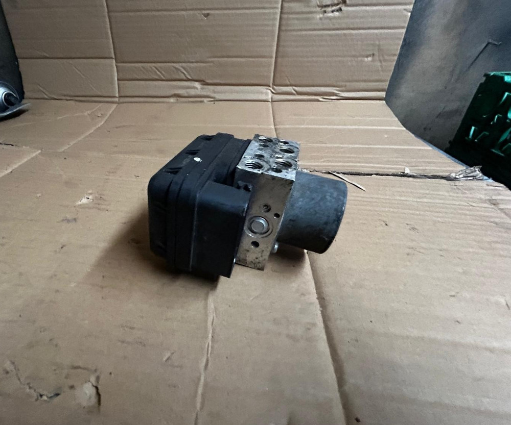 2017 2018 Yamaha Xmax/Tracer ABS Pump Module