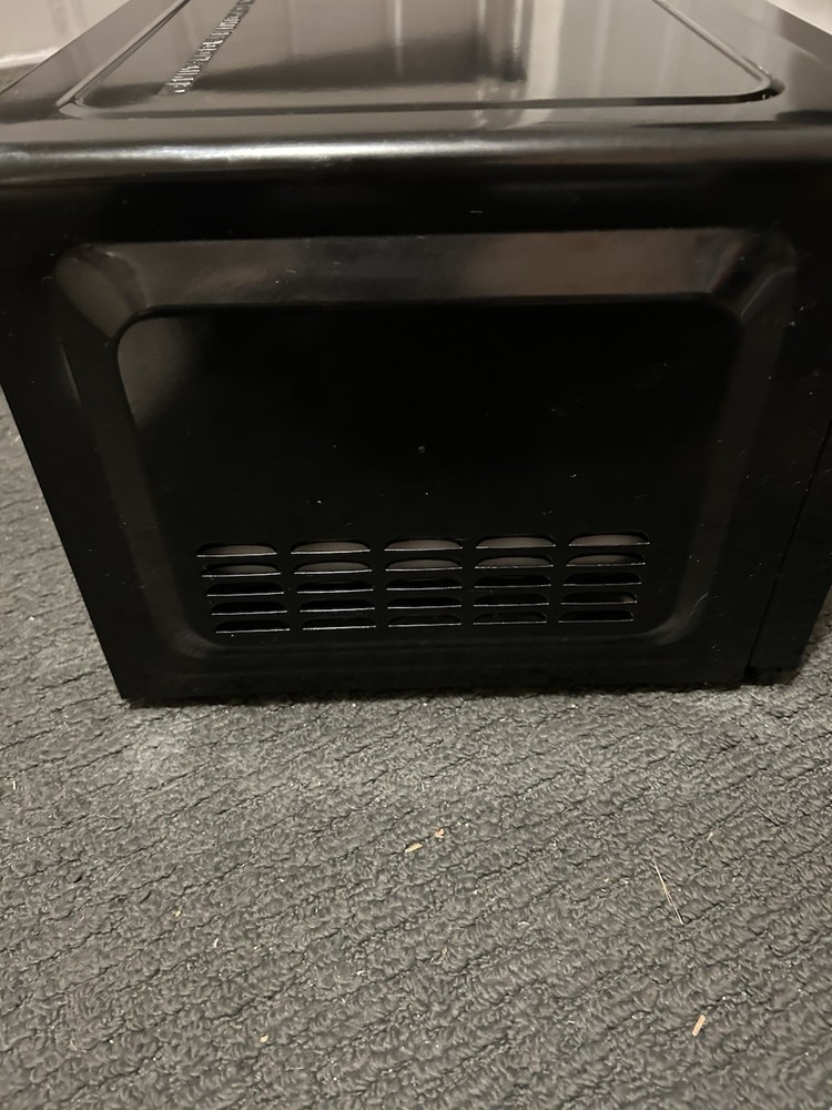 Smud Countertop Microwave