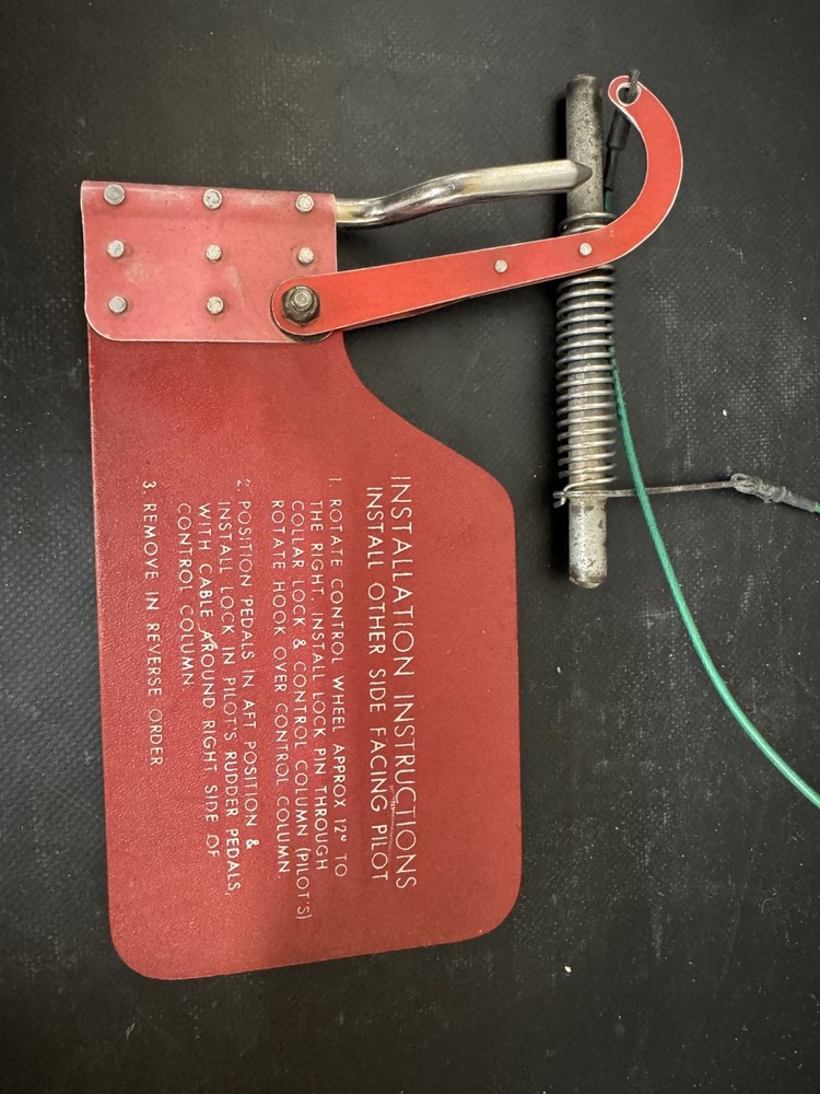 Bonanza A36 Control Lock