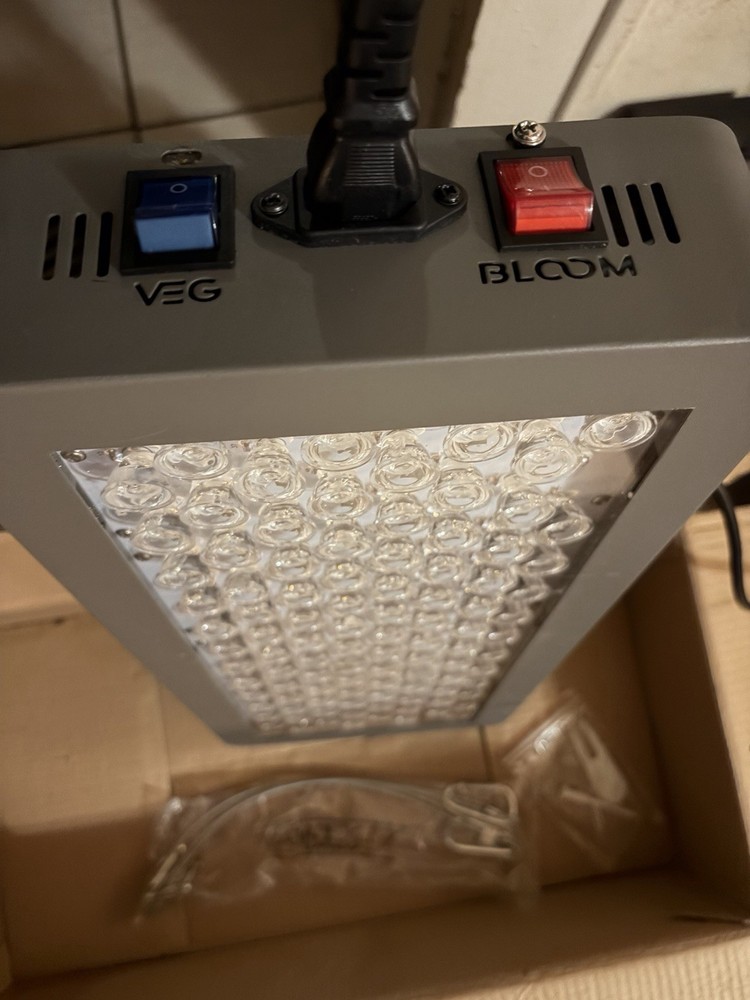 LED Grow Light Panel with Veg/Bloom Switch, 96 LEDs, Hanging Kit, Gray