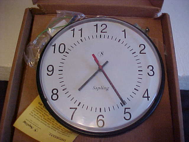 Round Sapling SAA Series Clock