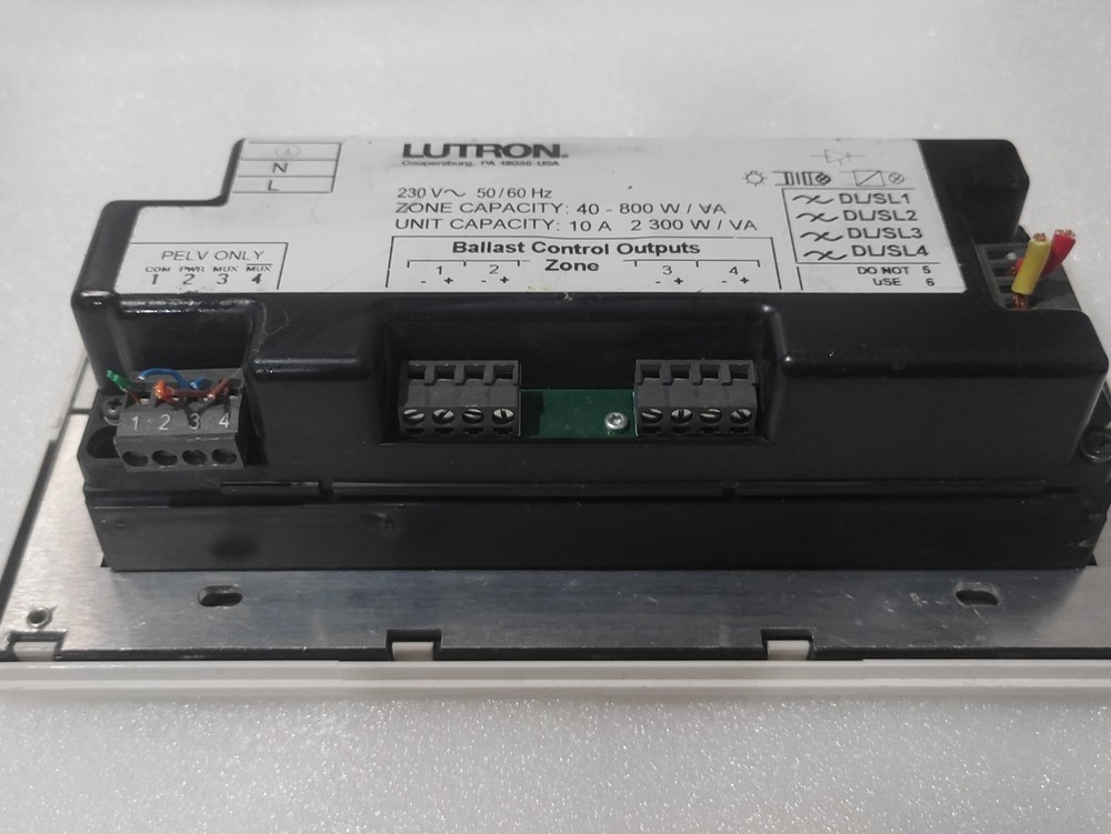 LUTRON GRAFIKintegrale 4 ZONE LIGHTING SCENE CONTROLLER 230V AC
