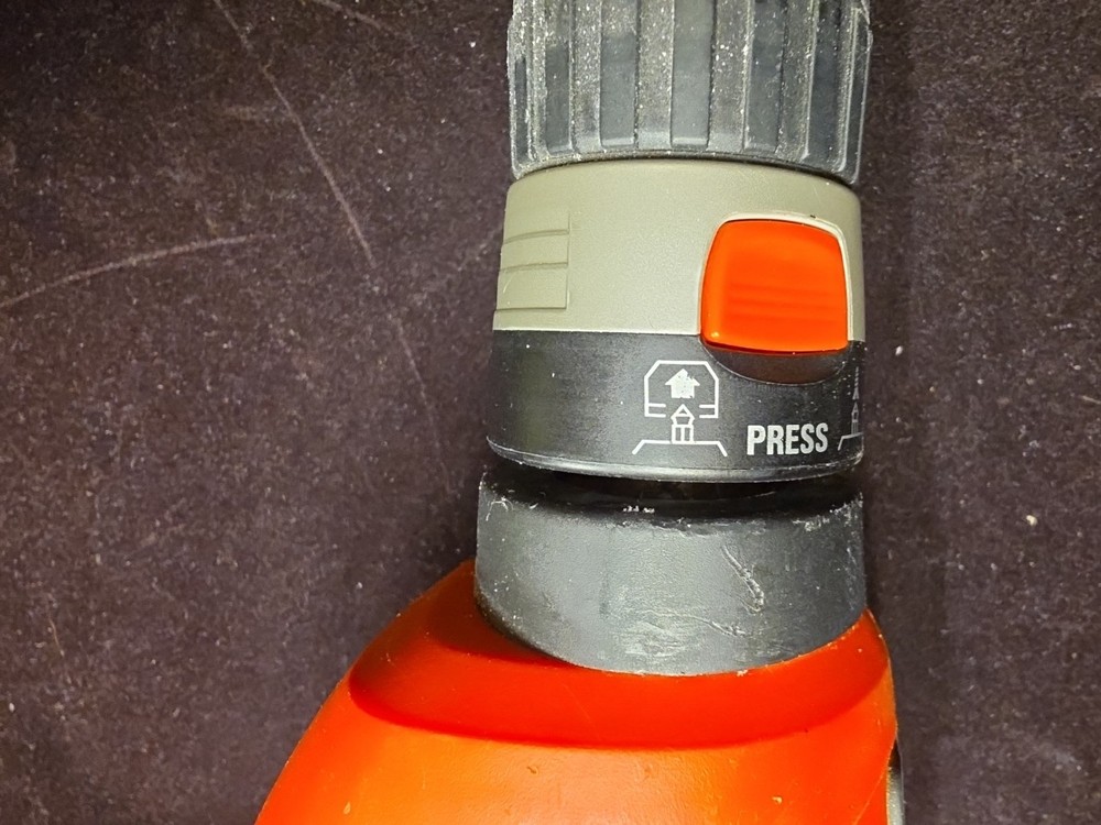 Black and Decker DR220 Corded 3/8" Variable Speed Drill with Case (No Bits)