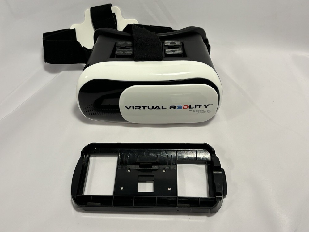 Virtual Reality Headset by Gabba Goods
