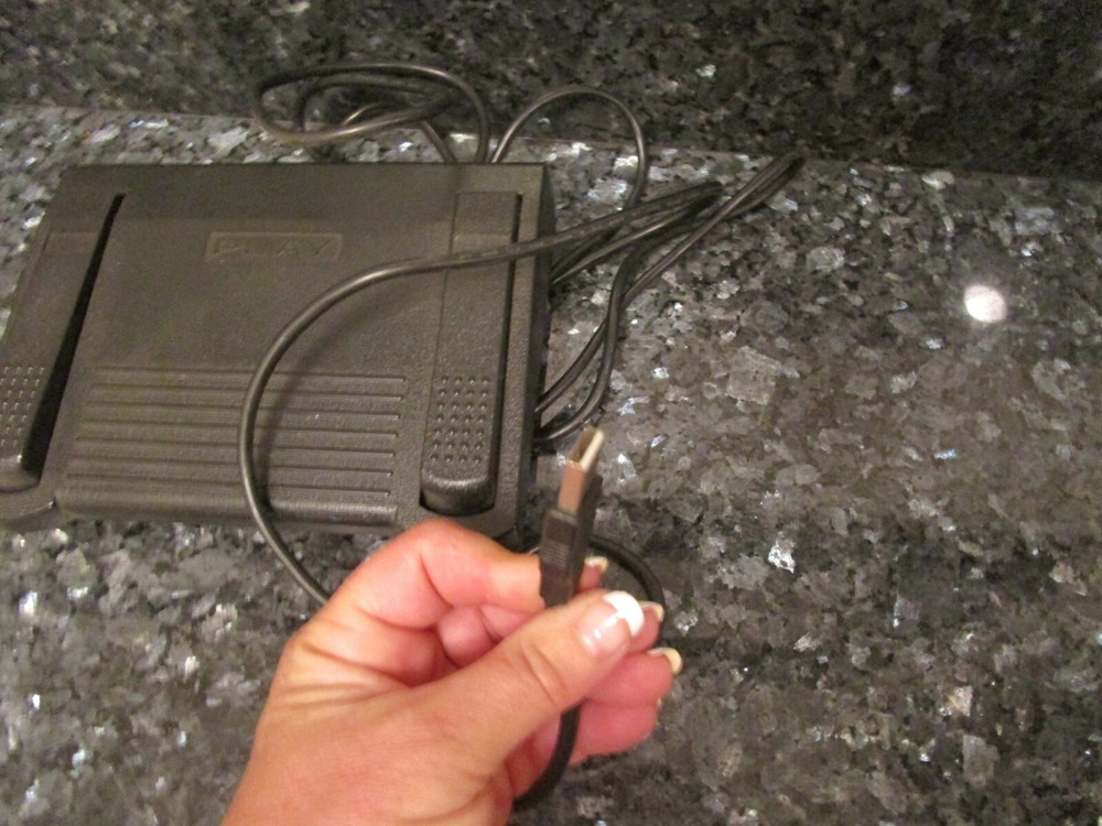 Infinity IN-DVIUSB USB Computer Transcription Foot Pedal
