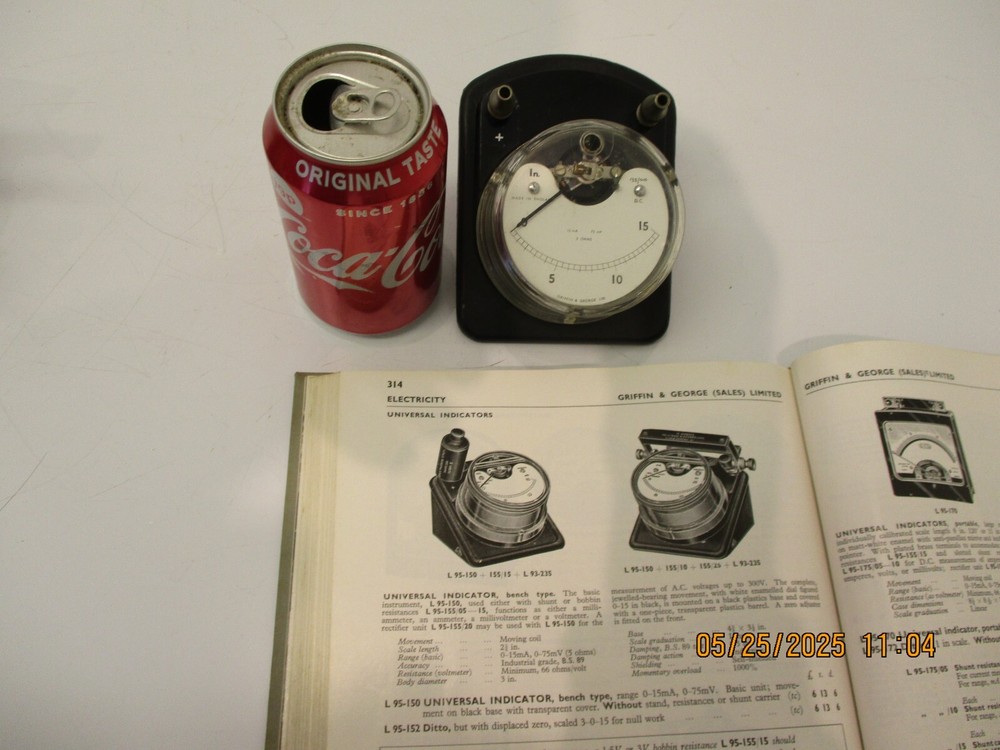 (105#) UNIVERSAL INDICATOR + RUBBER WEDGE, 1950's CATALOGUE FOR SPEC {PHYSICS}