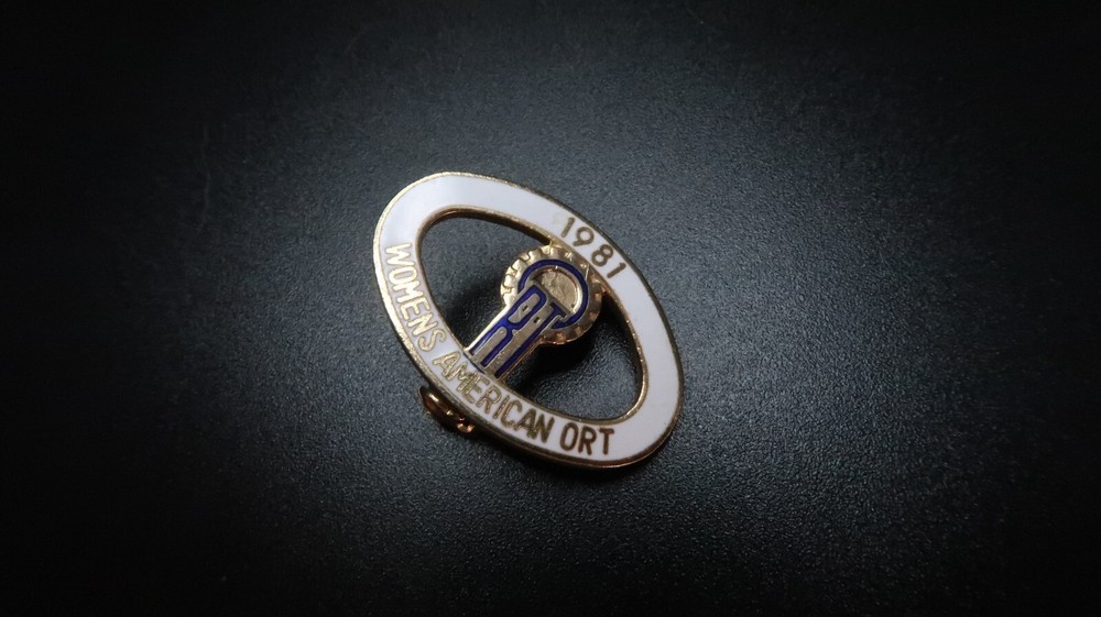 Vintage 1981 Womens American ORT Pin  BB4