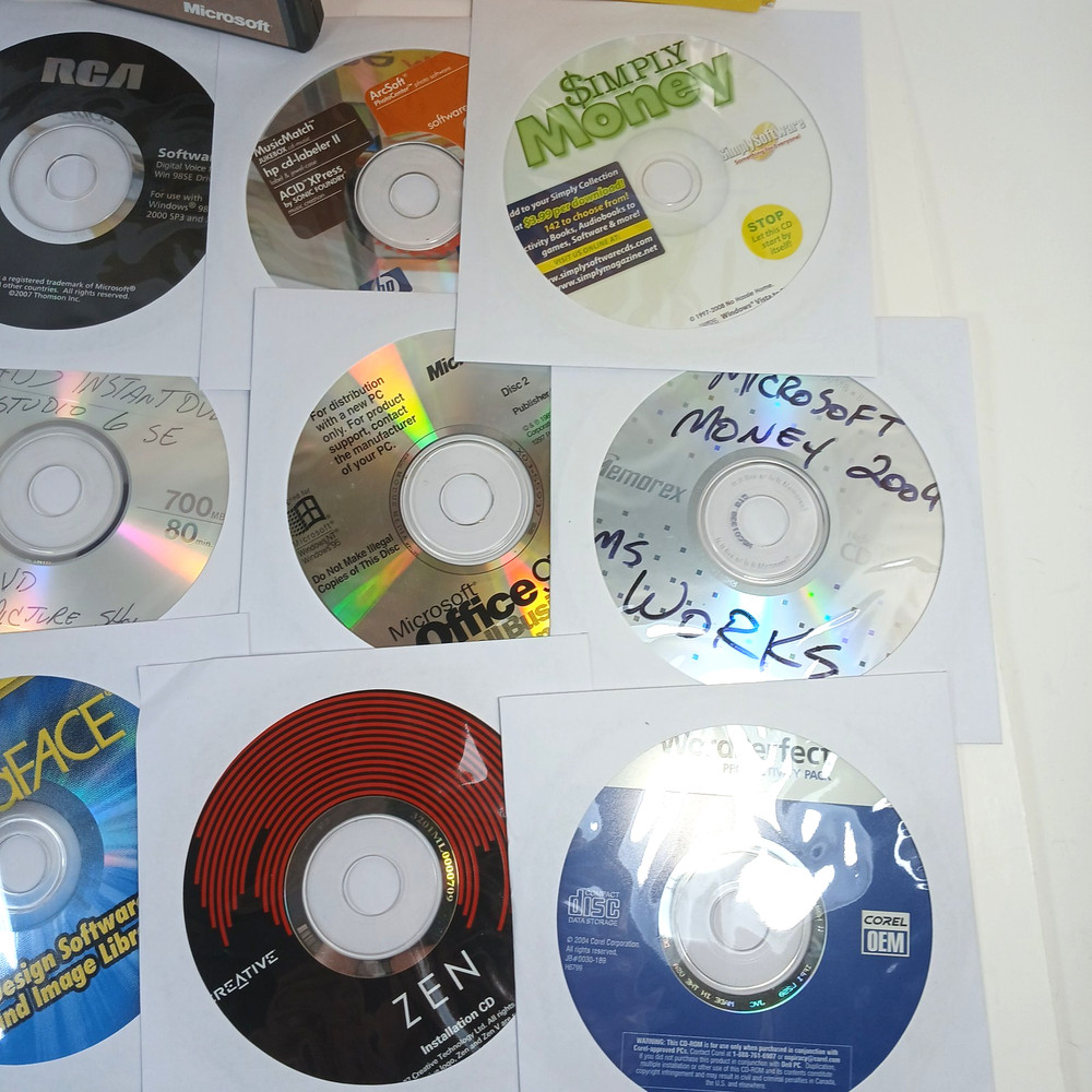 Lot of 15 Computer Software Discs, Microsoft Office, RCA, HP