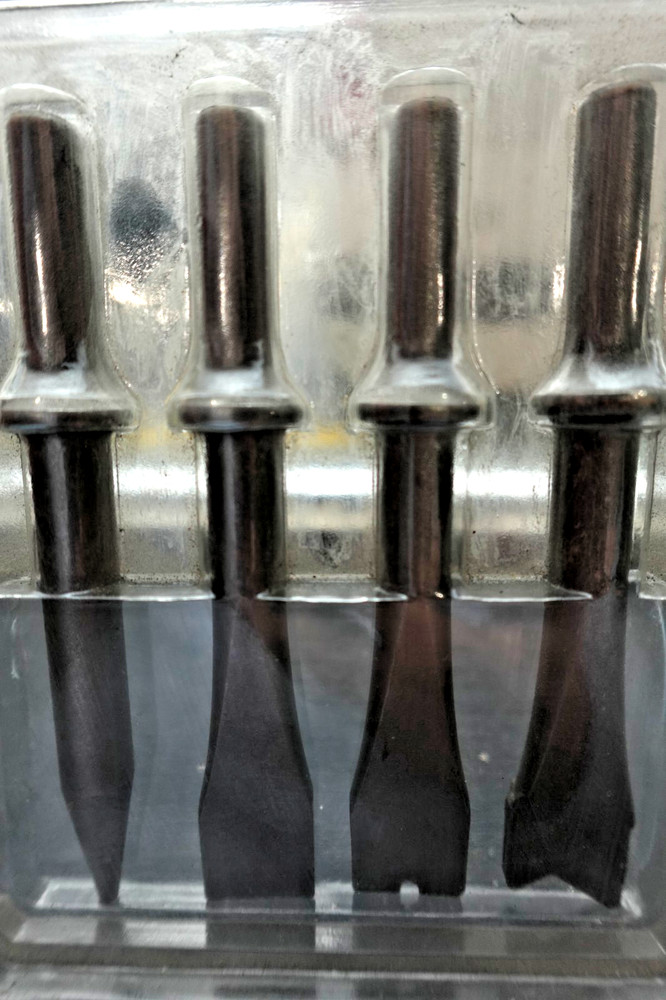 Air chisel set from LEE tools