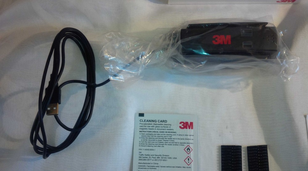 3M CR100M OCR/MSR Document Reader USB Scanner W/ Drivers & WizzForms Trial CD