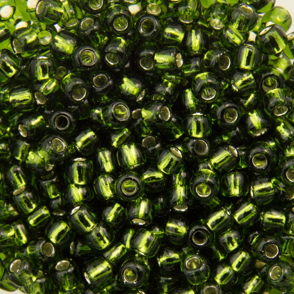 11/0 TOHO ROUND Silver Lined Olivine Seed Bead (8g)