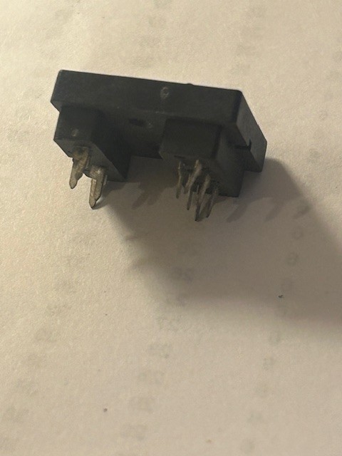 507186 Relay Socket