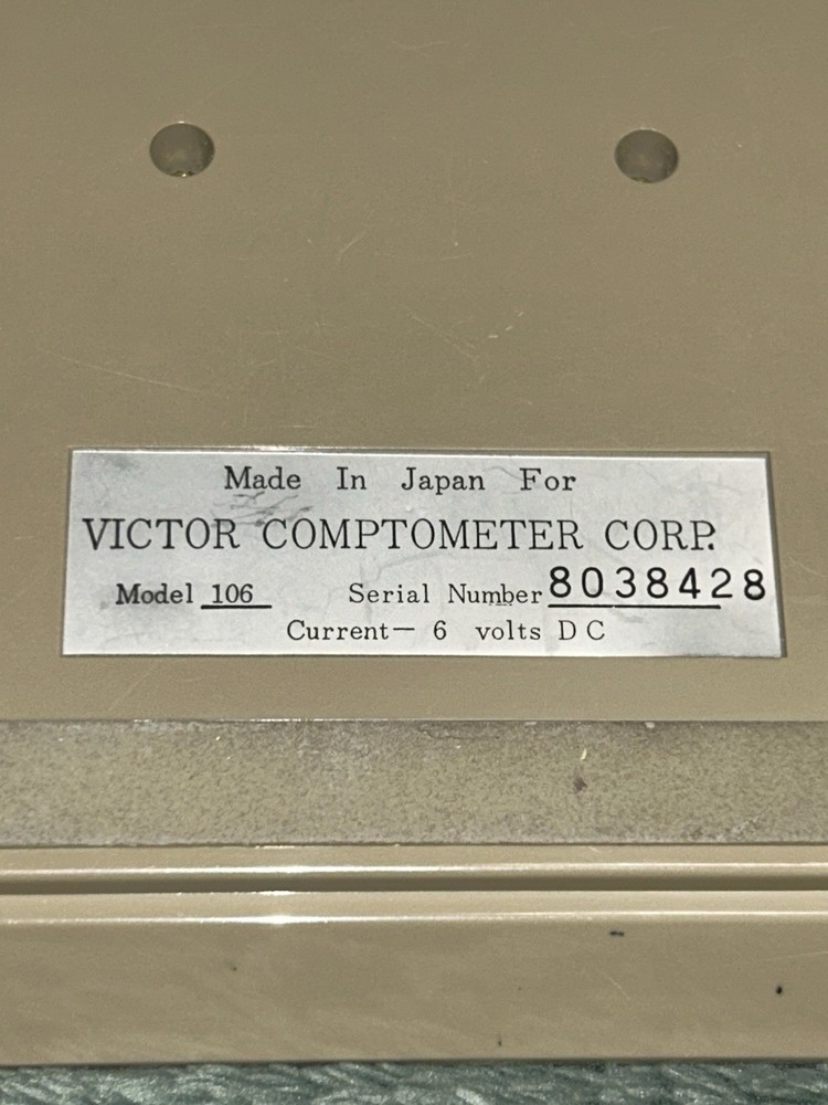 vintage Victor handheld electronic calculator-UNTESTED