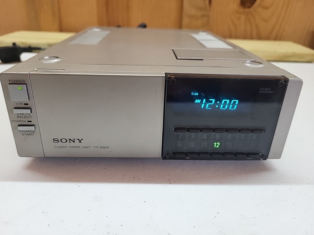 Vintage Programmable Betamax Portable Tuner Timer Unit Sony TT-2000 Untested