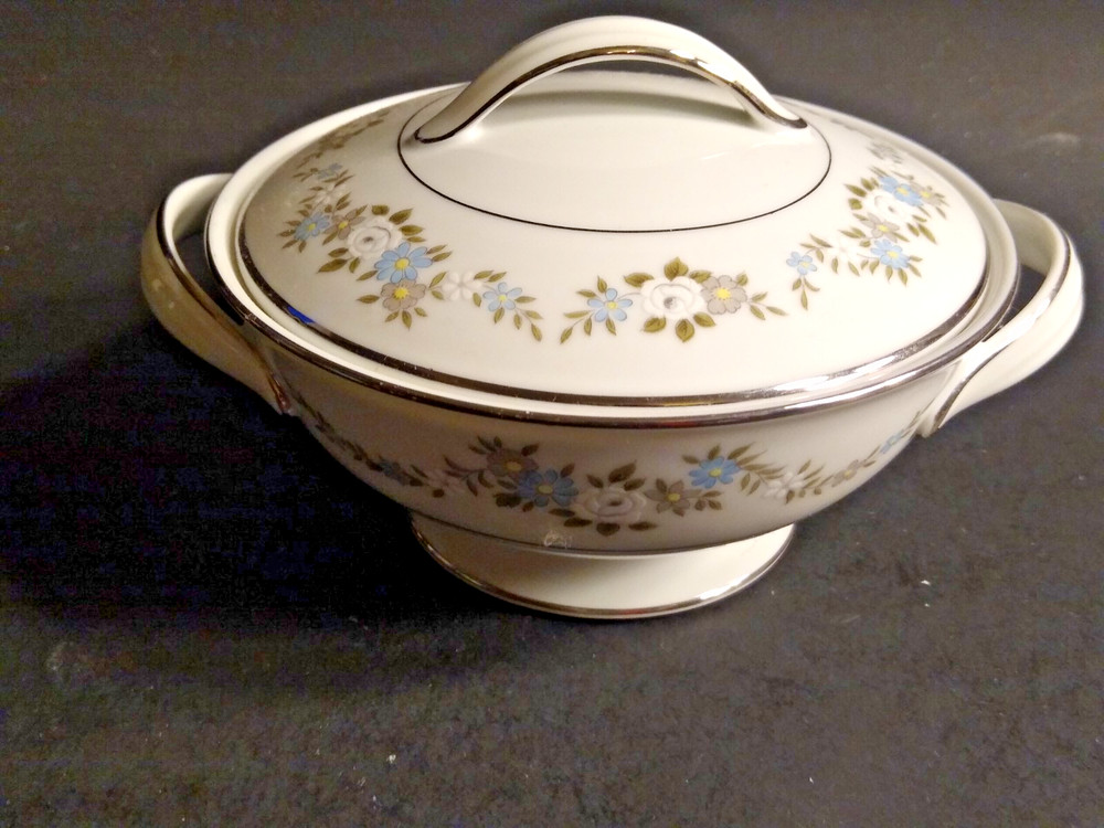 Noritake Leonore 6676 Sugar Bowl & Lid