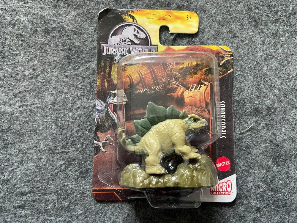Jurassic World Stegosaurus Dinosaur by Micro Collection