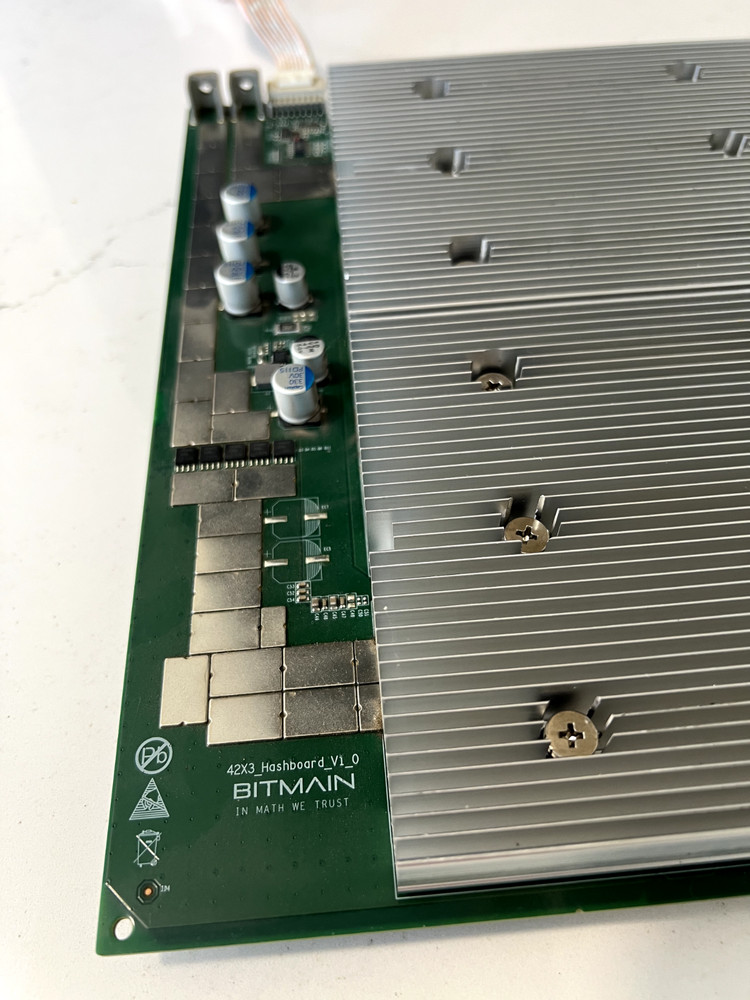 Bitmain Antminer S19j Pro Hashboard – Vers V1.0010 – USED