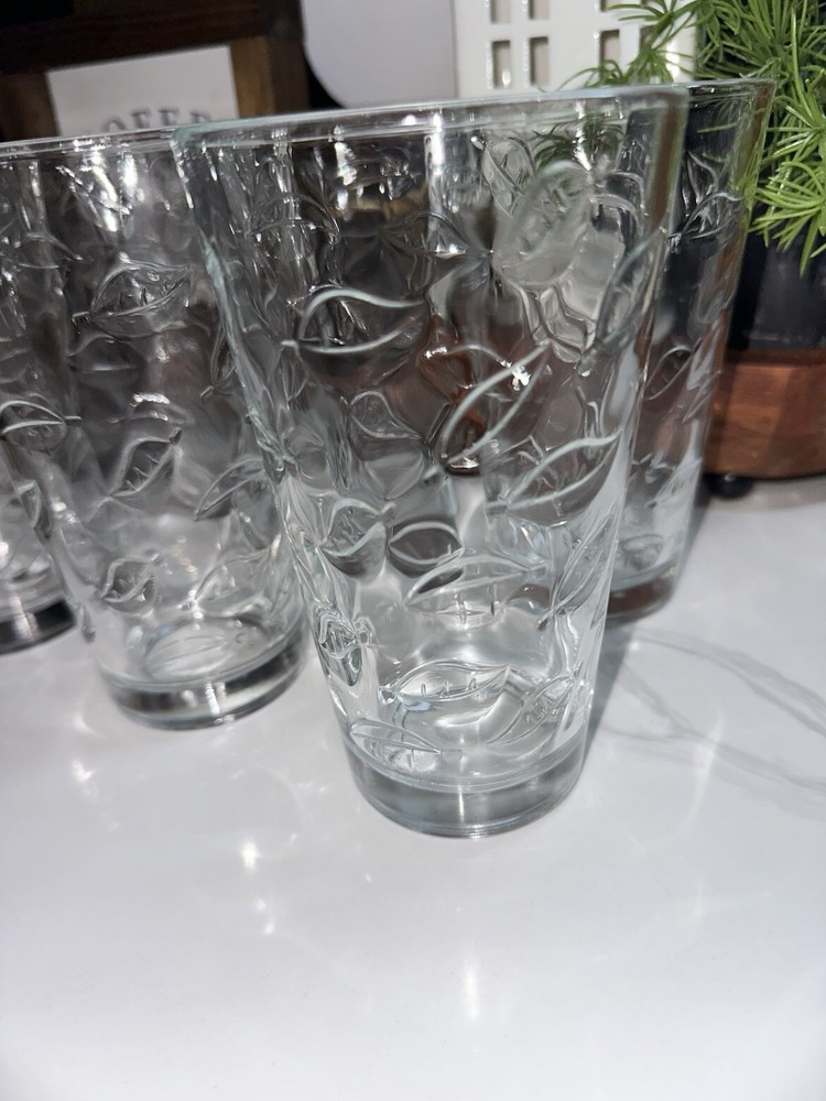 Lot Of 8 Libbey Leaf Pattern Drinking glasses