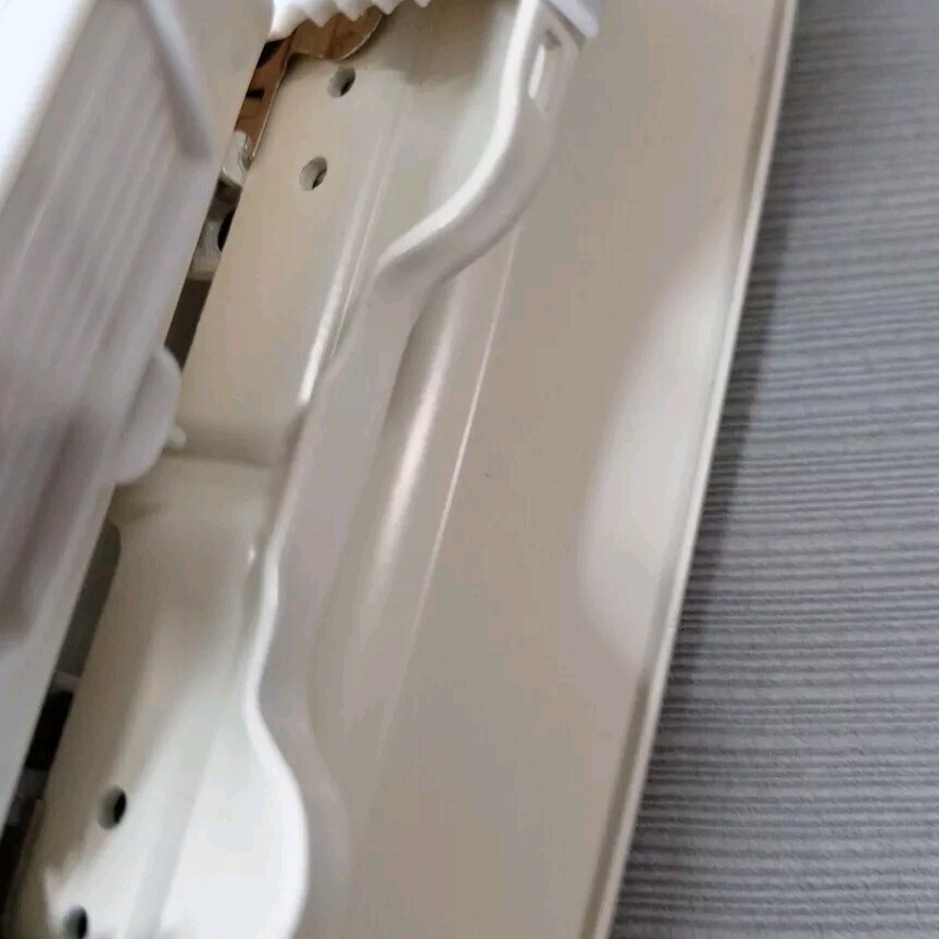 Sunlit Perfect 6 Hole Paper Adjustable