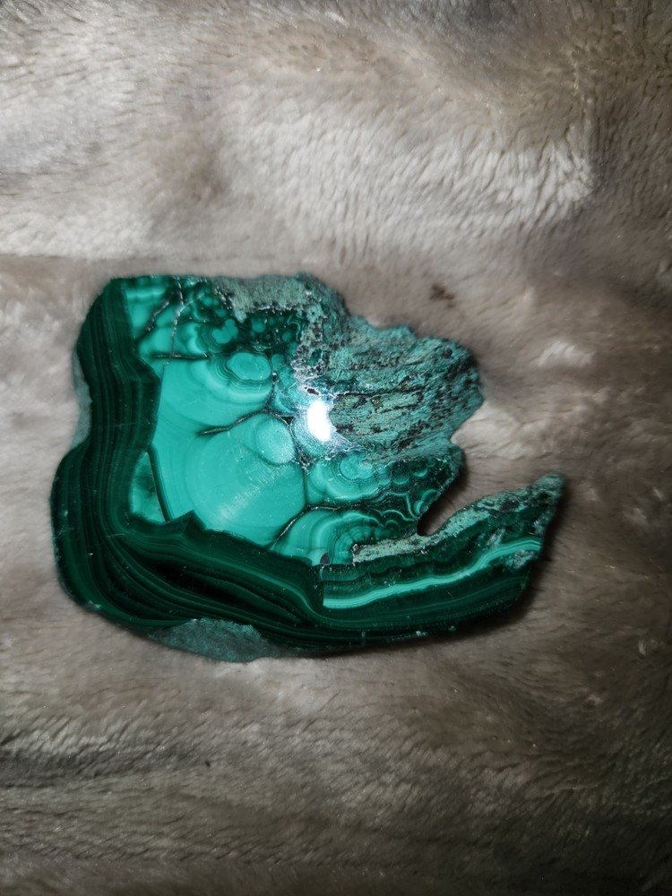 BEAUTIFUL MALACHITE SLAB 64 GRAMS