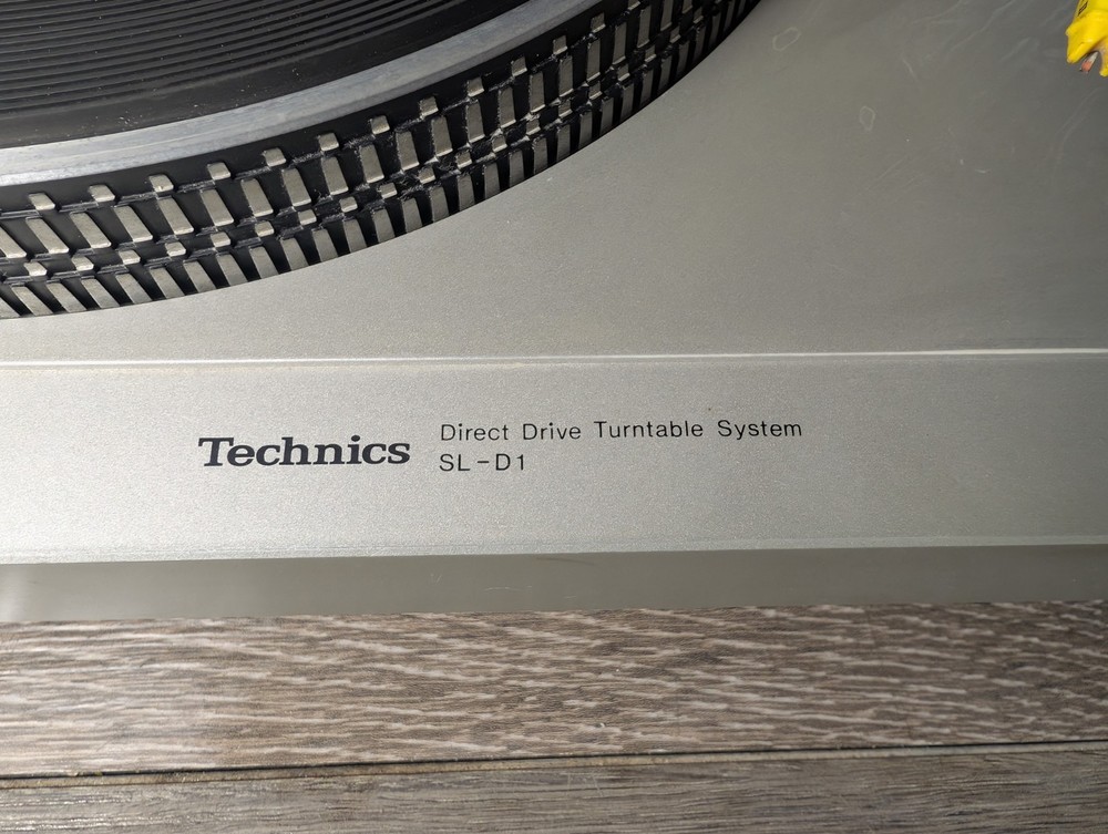 Technics SL-D1 Direct Drive Automatic Player System Tested Working DJ Turntable