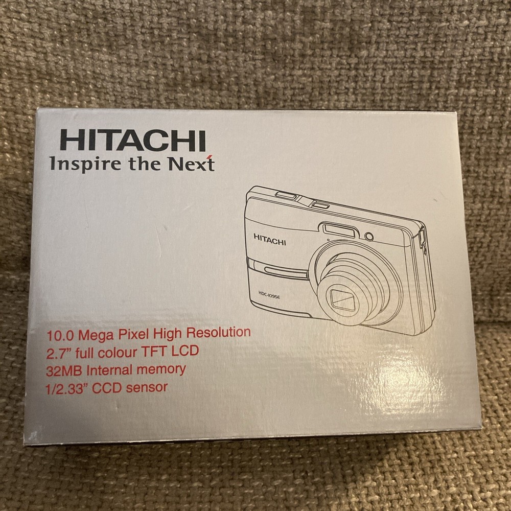 Hitachi HDC-1095  10 Mega Pixel Digital Camera Boxed Photo