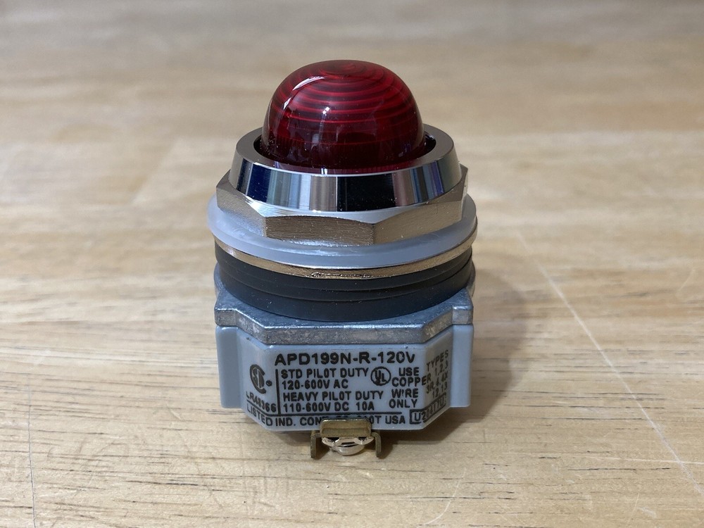 IDEC APD199N-R-120V Red Indicator Pilot Light