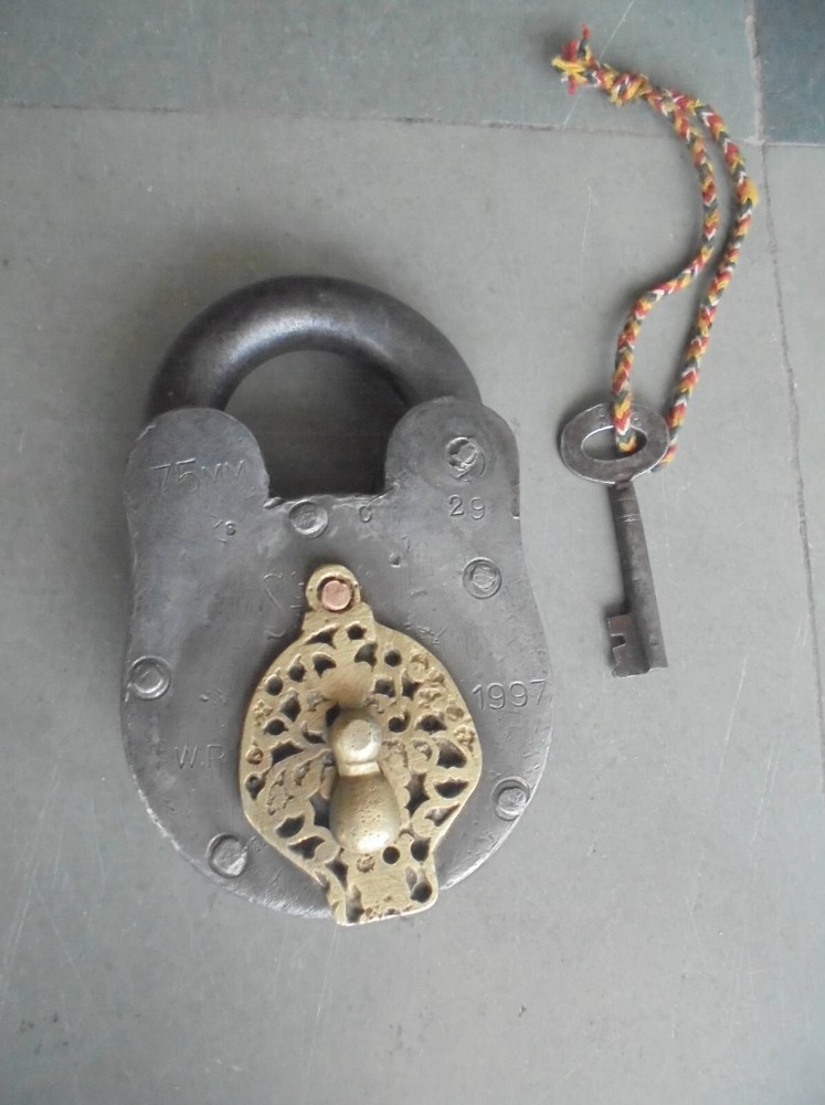 Vintage Iron Handcrafted Solid Heavy Fine Padlock