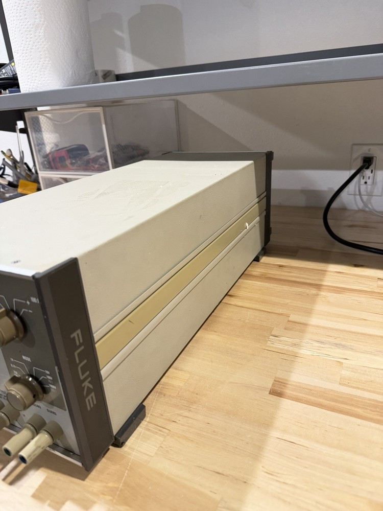 FLUKE 752A REFERENCE DIVIDER (TESTED) FREE SHIPPING