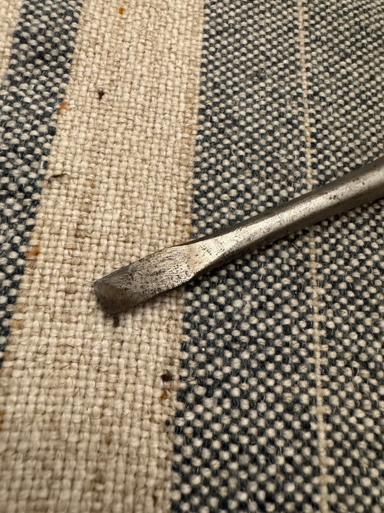 Perfect Handle Old Split Wood Screwdriver - Small - Unmarked Old