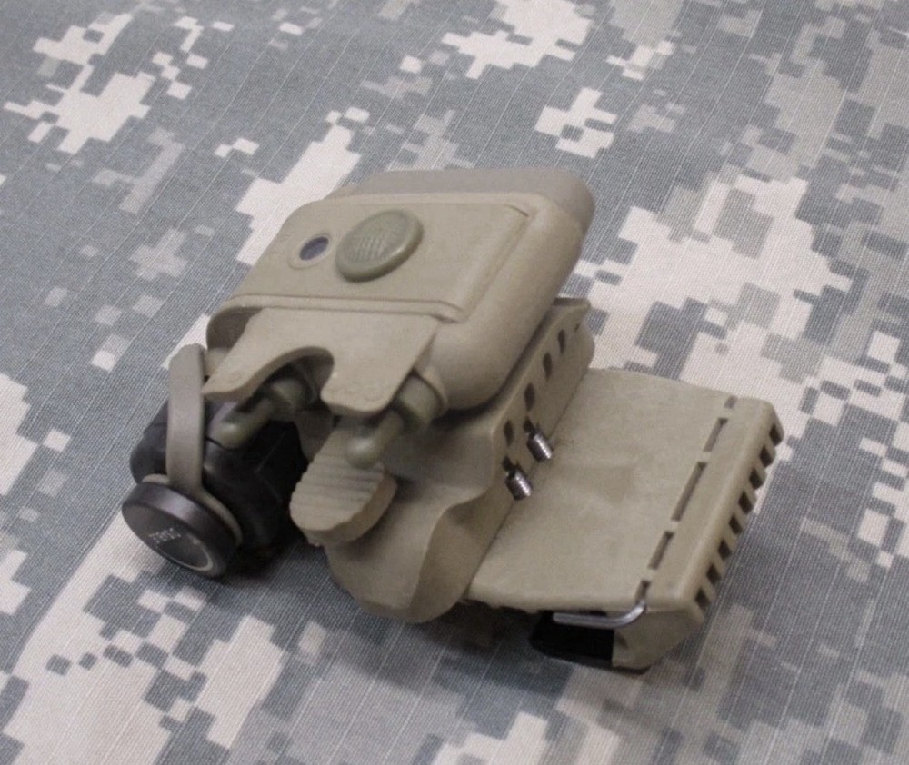 Surefire Tactical Helmet IRR Flashlight w/ rail mount