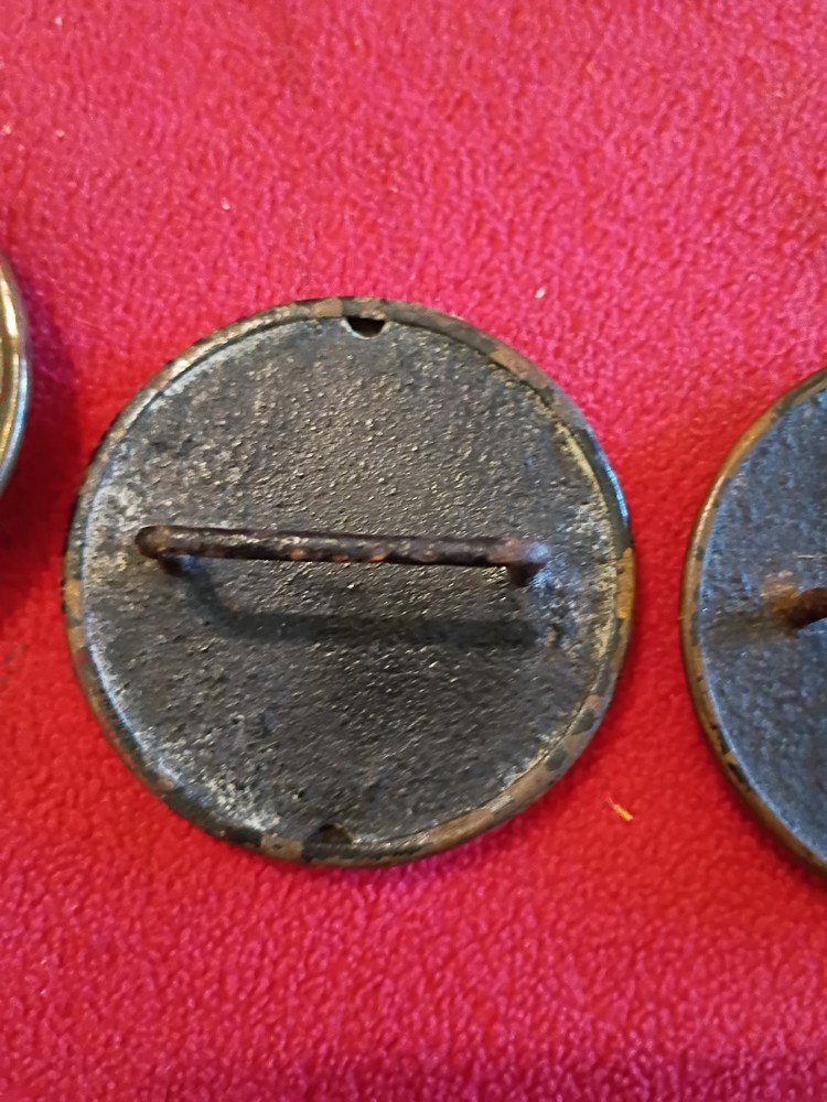Civil War? Relic Buttons Latch ?