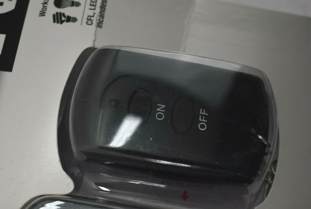 Prime Wire & Cable Outdoor Remote Control Power System Wireless Range 80'