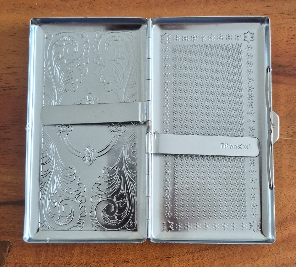Cigarette Case Double Sided King & 100s Etched Pattern 4x2 inch Black