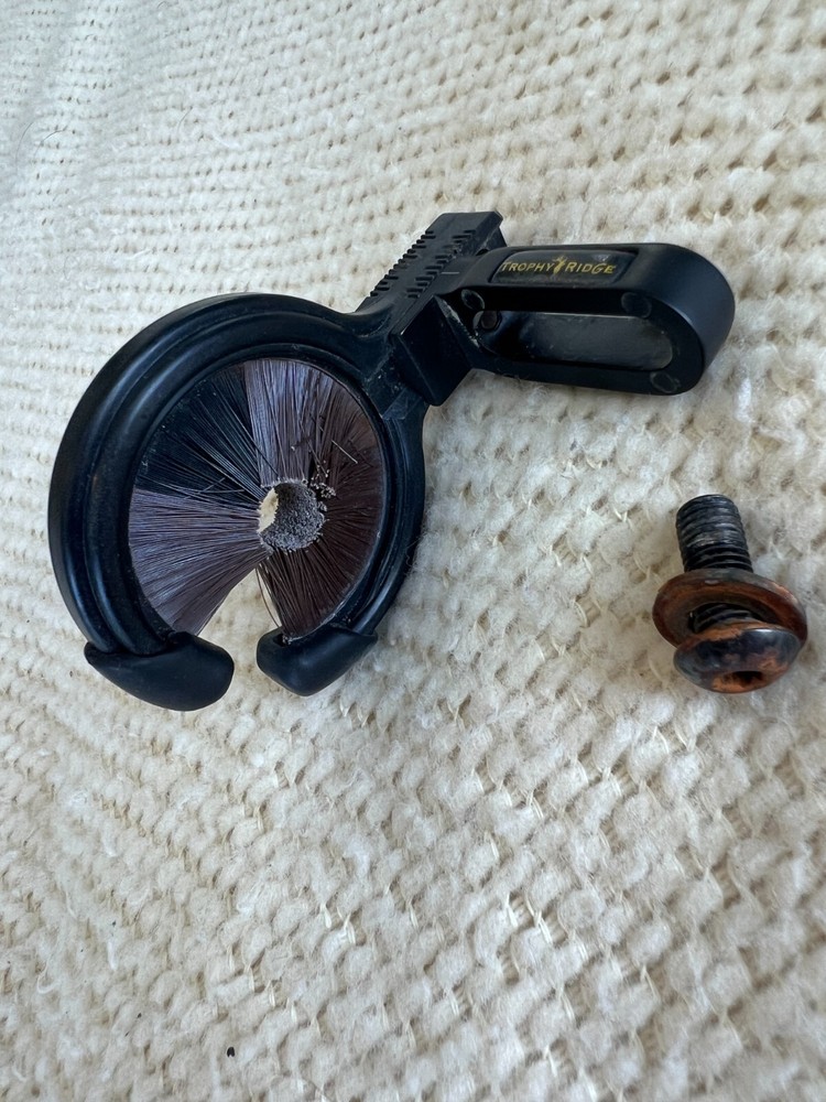 Trophy Ridge Whisker Biscuit Rest RH