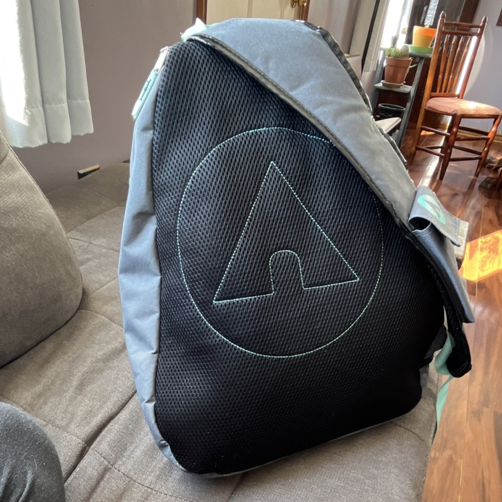 Airwalk Sling back pack - Bag Gray Aqua Nylon Multiple Compartments Winter