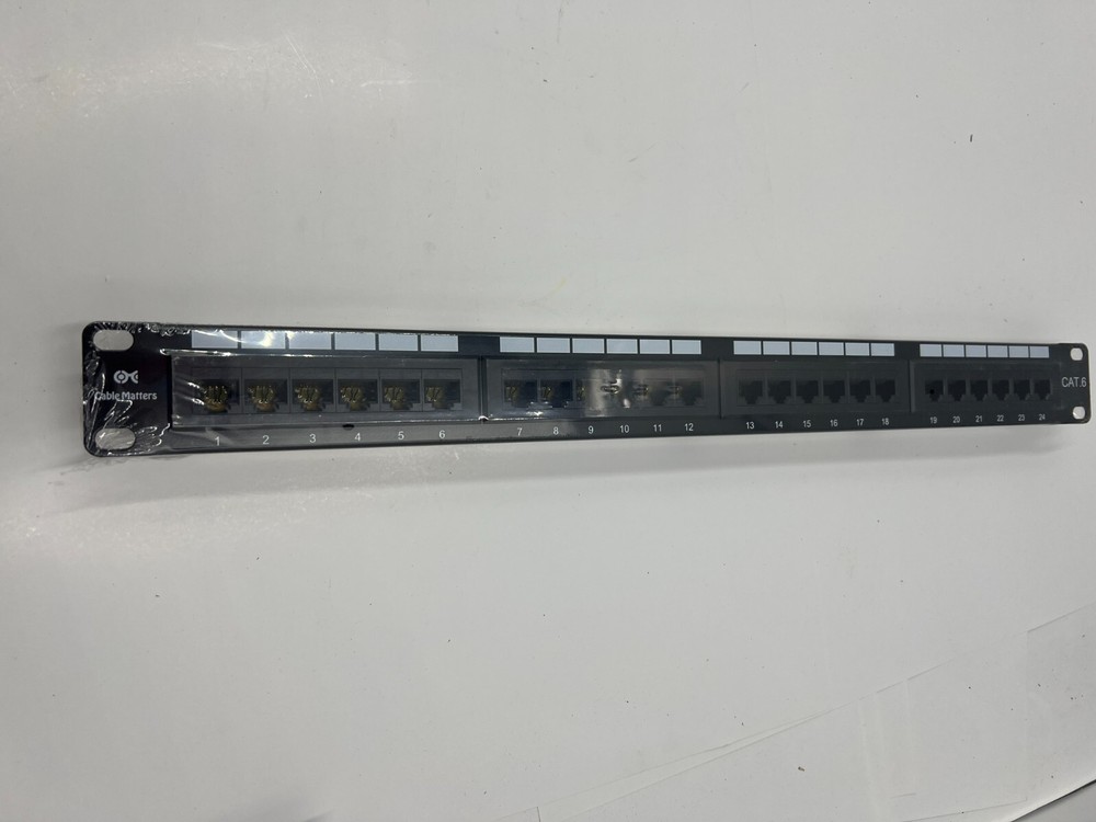 Cable Matters 180011-CAT6 24-Port Rackmount or Wall Mount Patch Panel
