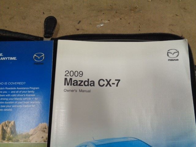 CX-7 2009 Owners Manual 1925952
