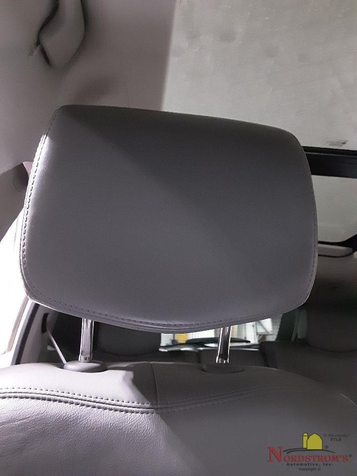 2011 Cadillac SRX Passenger Front Headrest Only Gray Leather