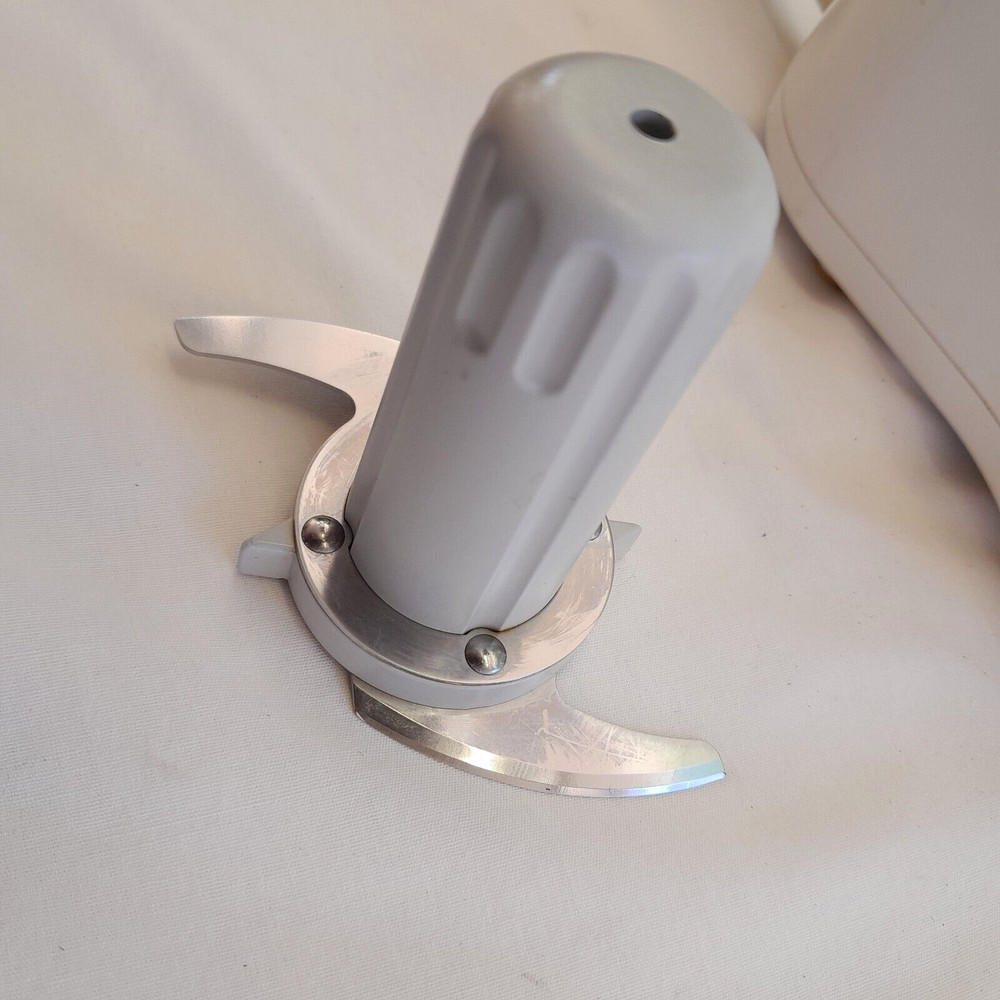 Black & Decker Handy Chopper HC2000 White Mincer/Chopper