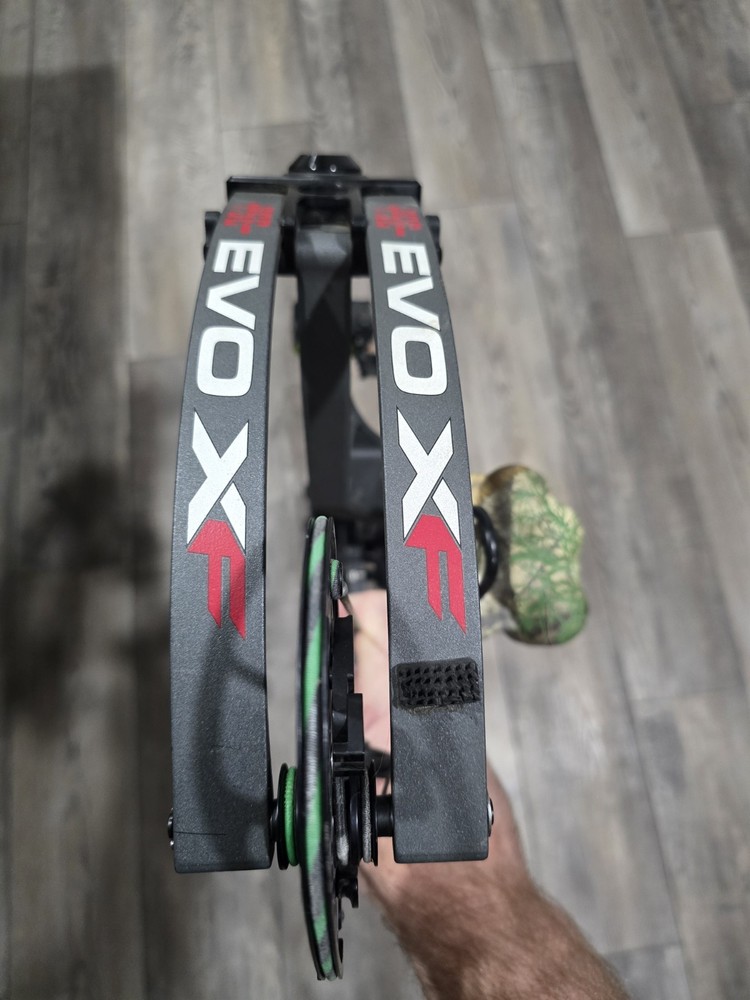 PSE Archery EVO XF 33 Compound Bow