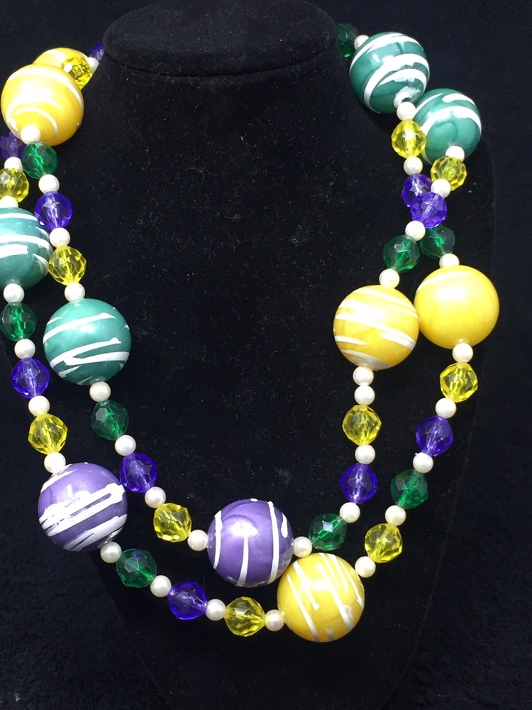 Multicolored Plastic Beed Necklace