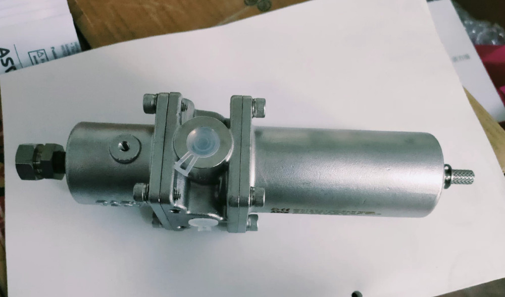 1pcs 342A8201 pressure reducing valve