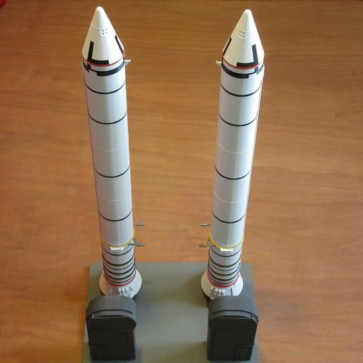 3d printed SPACE SHUTTLE STS31 HUBBLE DISCOVERY 1:48