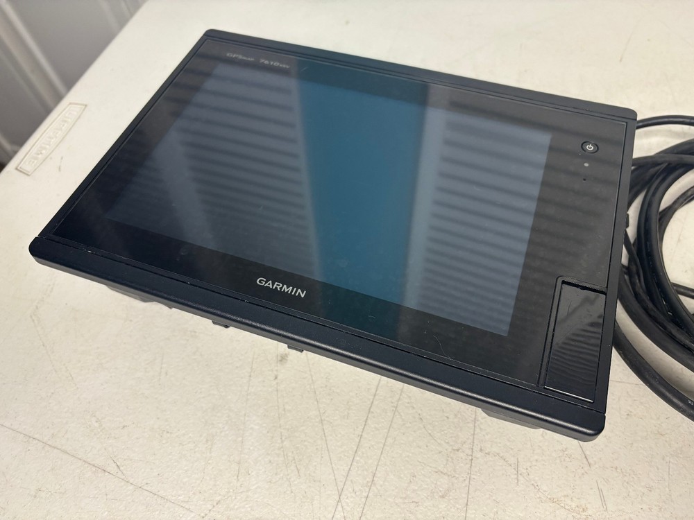 Garmin GPSMAP 7610xsv – 10” Touchscreen Chartplotter w/ Grid Remote *READ*