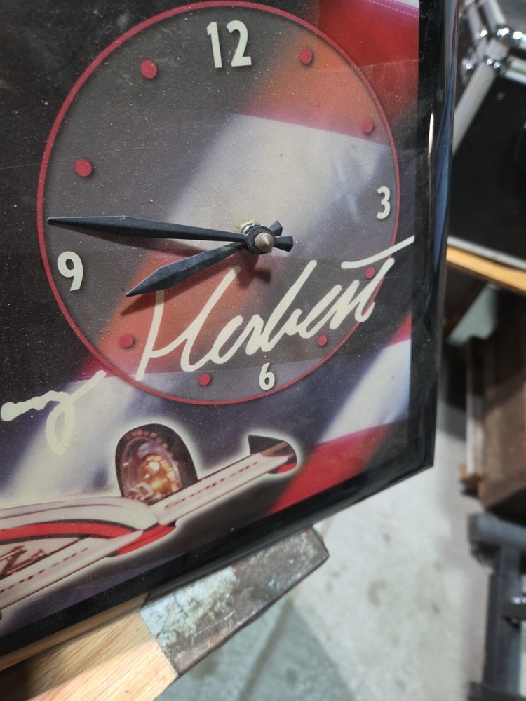 DOUG HERBERT SNAP-ON TOOLS WALL CLOCK! Non Working Clock