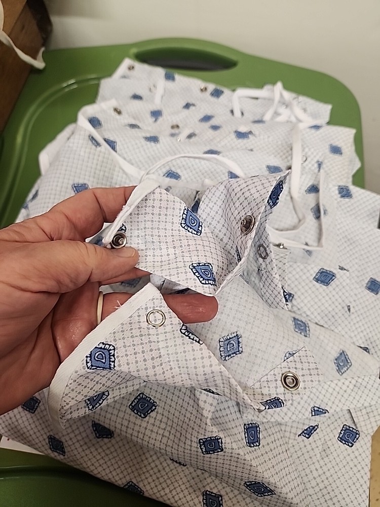 hospital gown with snaps